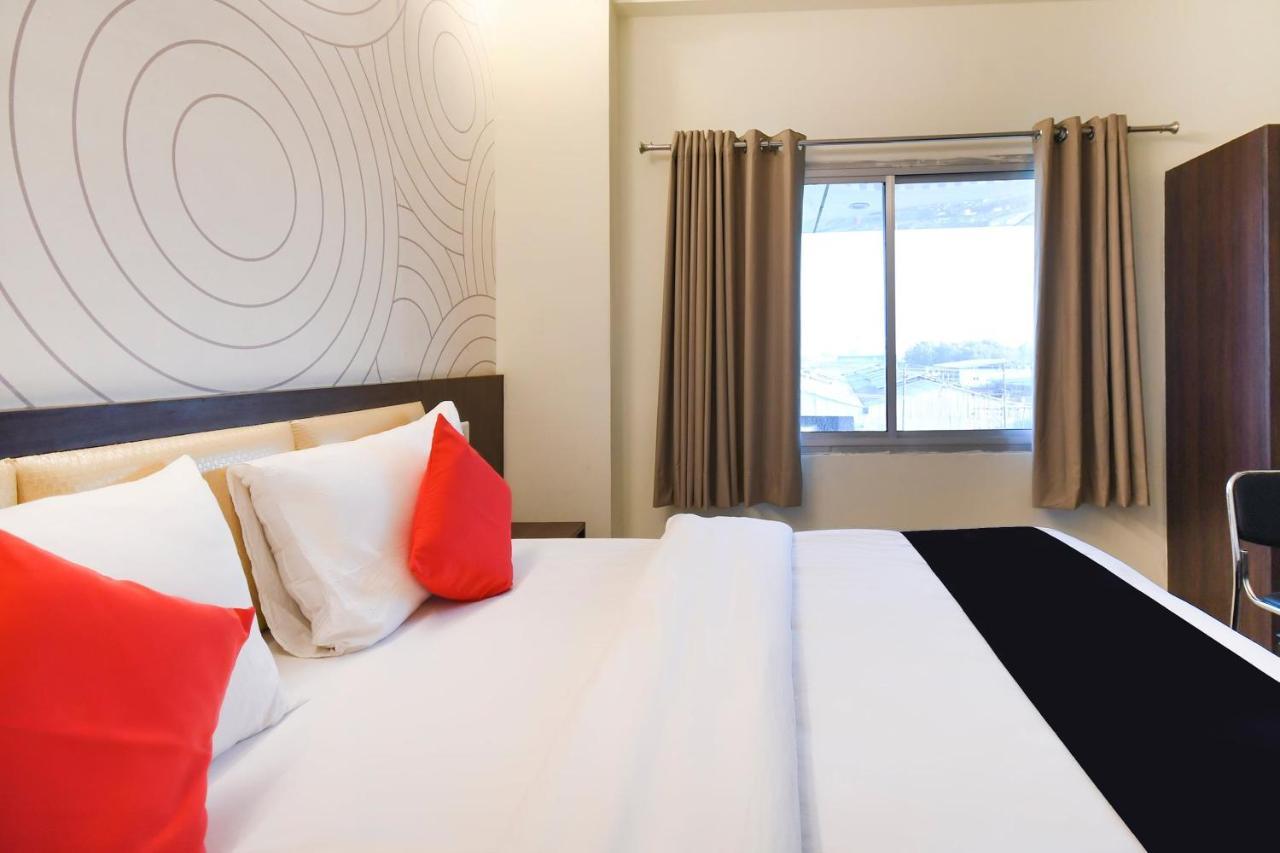 Capital O 70097 Sudha Inn Lucknow Dış mekan fotoğraf