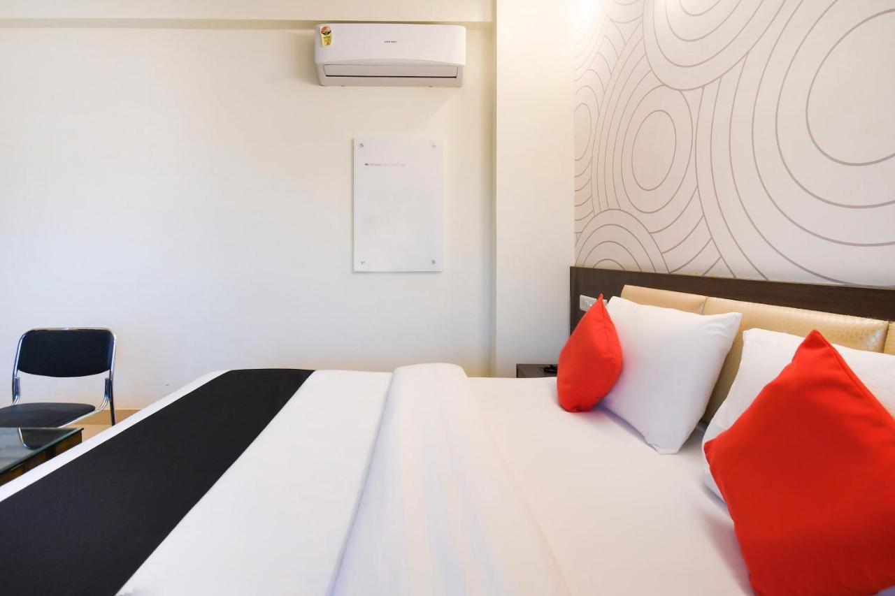 Capital O 70097 Sudha Inn Lucknow Dış mekan fotoğraf
