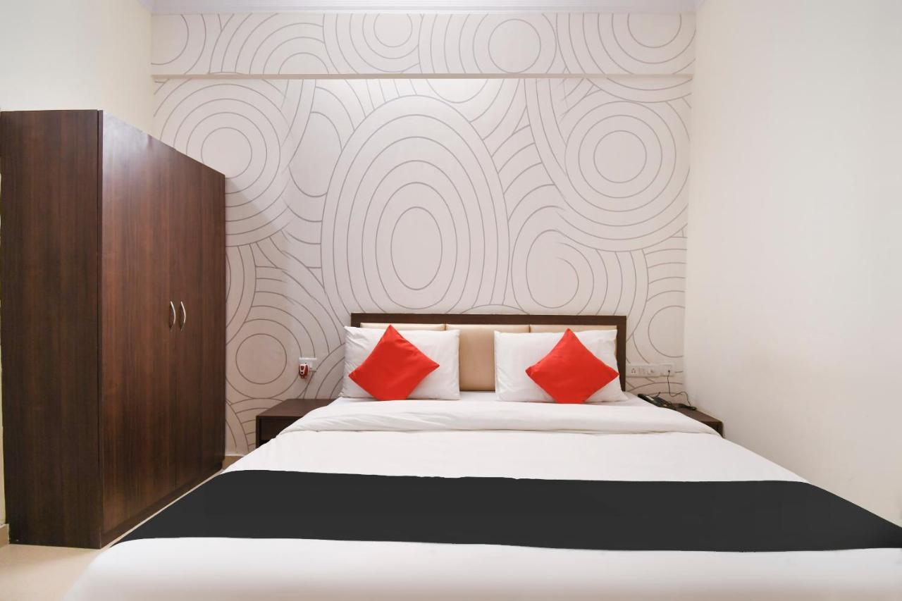 Capital O 70097 Sudha Inn Lucknow Dış mekan fotoğraf