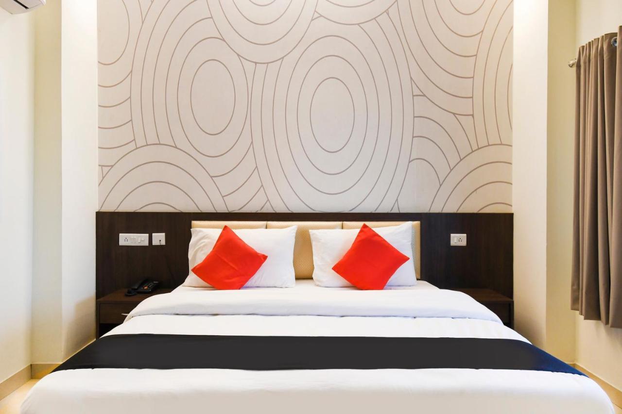 Capital O 70097 Sudha Inn Lucknow Dış mekan fotoğraf